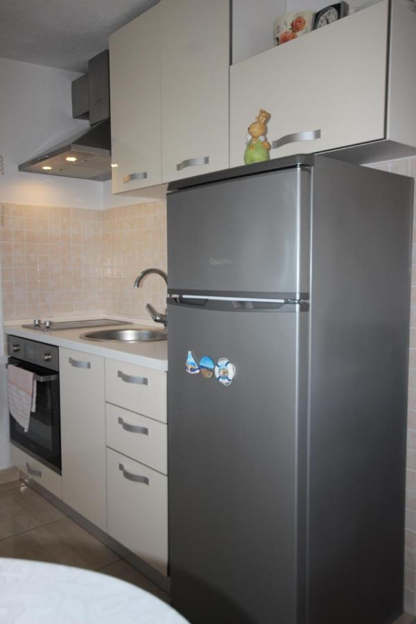 Apartmani Marijana Lozovac Exterior photo